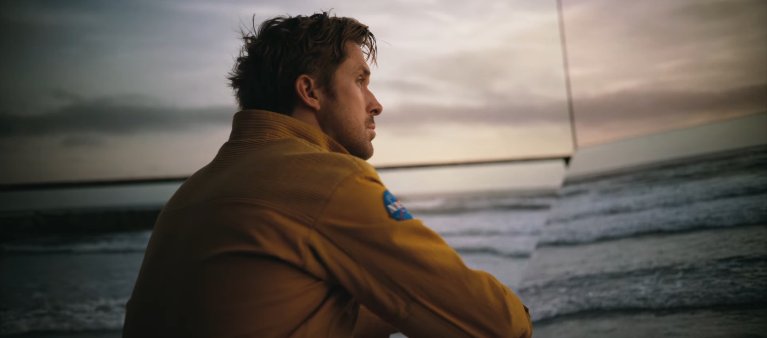 Райан Гослинг пьёт водку и летит к звёздам, а Сандра Хюллер поёт в «Проекте “Конец света”»