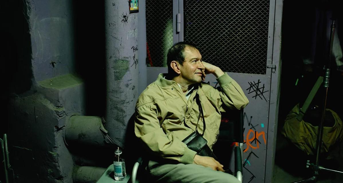 Семейные драмы, ковид, панки и мультфильм Константина Бронзита: 10 фильмов фестиваля «Маяк-2025» от худшего к лучшему