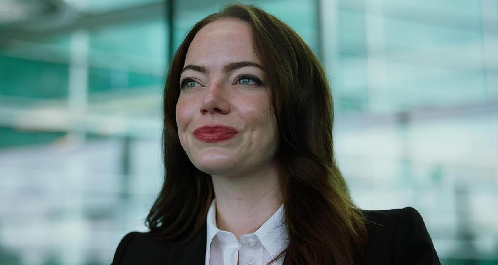 Заговор дня. Эмма Стоун и Джесси Племонс рассказали о своей любимой конспирологической теории