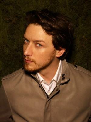 МакЭвой вошел в Транс