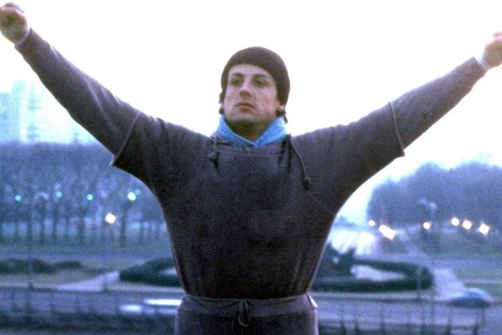 Кадр дня. Первый взгляд на Энтони Ипполито в роли Сильвестра Сталлоне в биографической драме «Я играю Рокки»