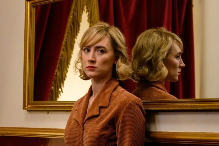 Роль дня. Сирша Ронан перевоплотится в жену Пола Маккартни Линду в байопиках The Beatles, которые снимет Сэм Мендес