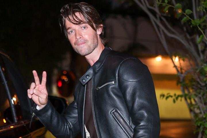 Кастинг дня. Патрик Шварценеггер в триллере автора «Отца» и «Сына», Ана де Армас + Бенисио Дель Торо + Кэмерон Диас и др.