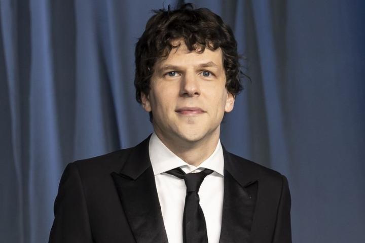 Невозвращенец и донор дня. Джесси Айзенберг объяснил, почему его не будет в сиквеле «Социальной сети»