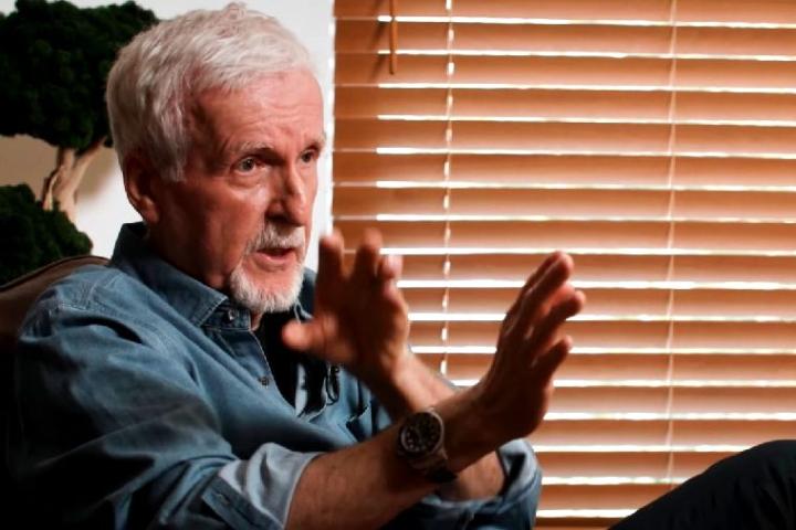 Эмигрант дня. Джеймс Кэмерон раскритиковал США, отметив, что нация разобщена, а науке не уделяют должного внимания