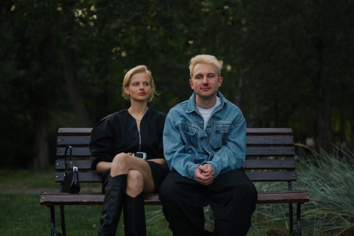 Назови меня своим именем: Гоша Токаев, Александра Бортич и любовный пятиугольник в «Счастлив, когда ты нет»