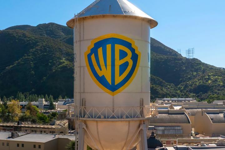 Сделка дня. Netflix проиграл Paramount в борьбе за приобретение Warner Bros. 