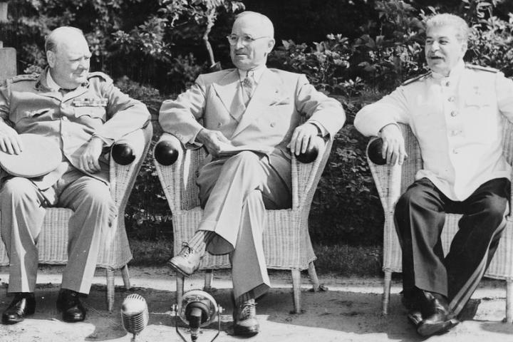 История дня. Продюсер и сценарист «Тёмных времён» Энтони Маккартен снимет фильм о Потсдамской конференции