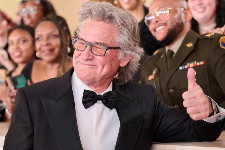 Инструктор дня. Курт Рассел рассказал, как учил Тома Круза пилотировать самолёт