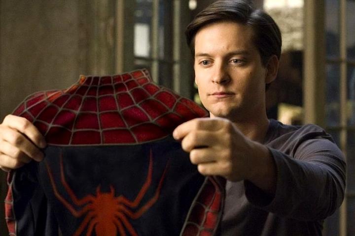 Супергерой дня. Сэм Рэйми заявил, что с удовольствием снял бы четвёртую часть «Человека-паука» с Тоби Магуайром