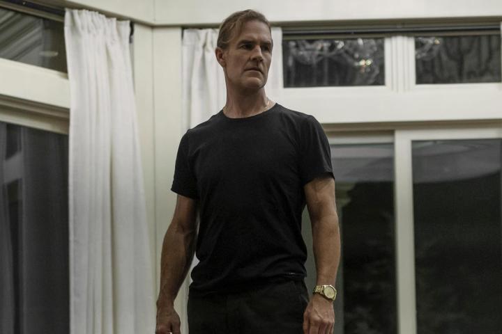 Поворот не туда, библейский урбанизм и злодейский Джеймс Ван Дер Бик в «Воротах»