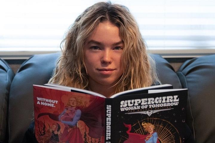 Видео и кадр дня. Опубликованы первый трейлер и первый кадр «Супергёрл»