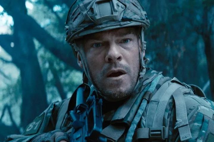 Сиквел дня. Netflix анонсировал вторую часть фантастического боевика «Военная машина»