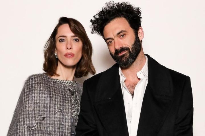 Экранизация дня. Морган Спектор и Ребекка Холл сыграют в сериале Netflix по новому роману автора «Кода Да Винчи»
