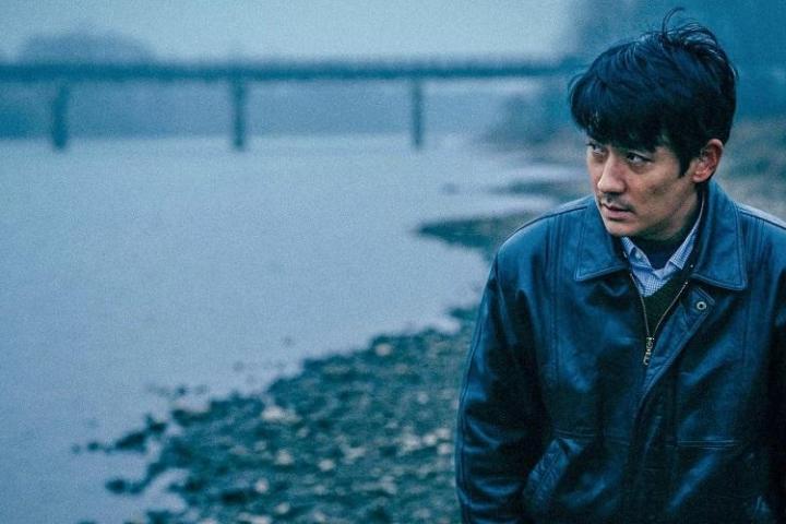 Рецензия на фильм «ТОЛЬКО ТЕЧЕТ РЕКА»