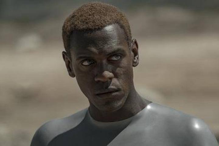 Актеры сайфая «Воспитанные волками» призвали фанатов спасти сериал