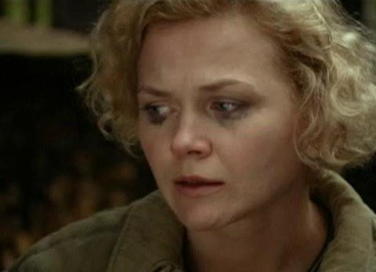Обнаженные Светлана Кожемякина И Вера Полякова В Бане – Еще О Войне 2004