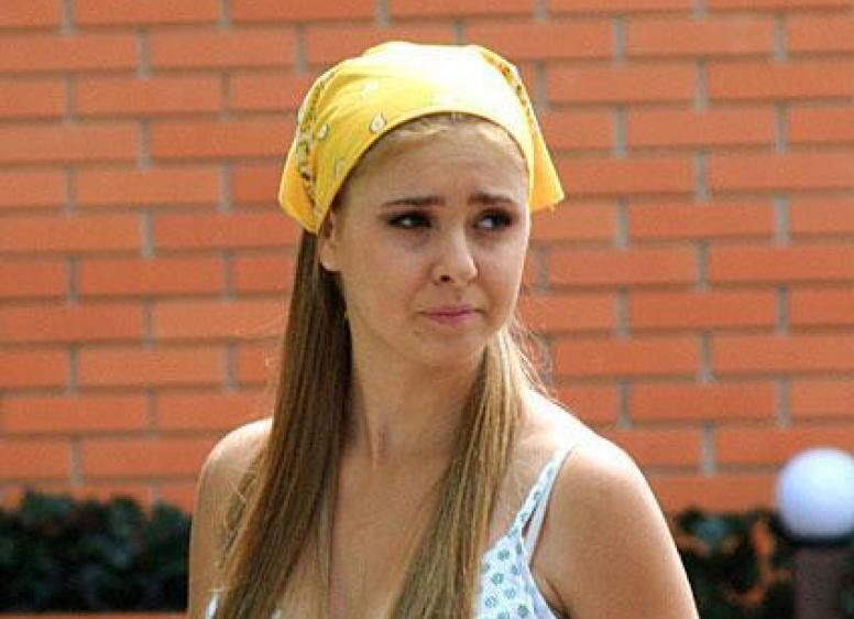 Марина Сердешнюк И Анна Кошмал В Купальниках – Сваты 5 2011 Марина Сердешнюк И Анна Кошмал В Купальниках – Сваты 5 2011